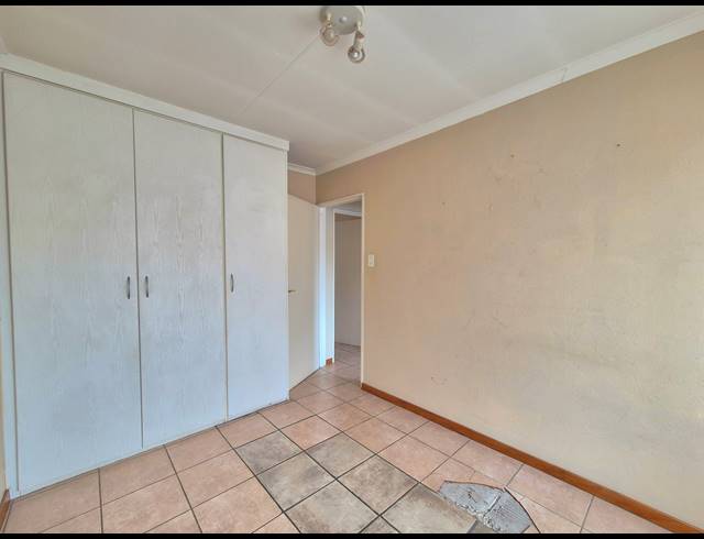 2 BEDROOM APARTMENT FOR SALE IN VAN DYK PARK
